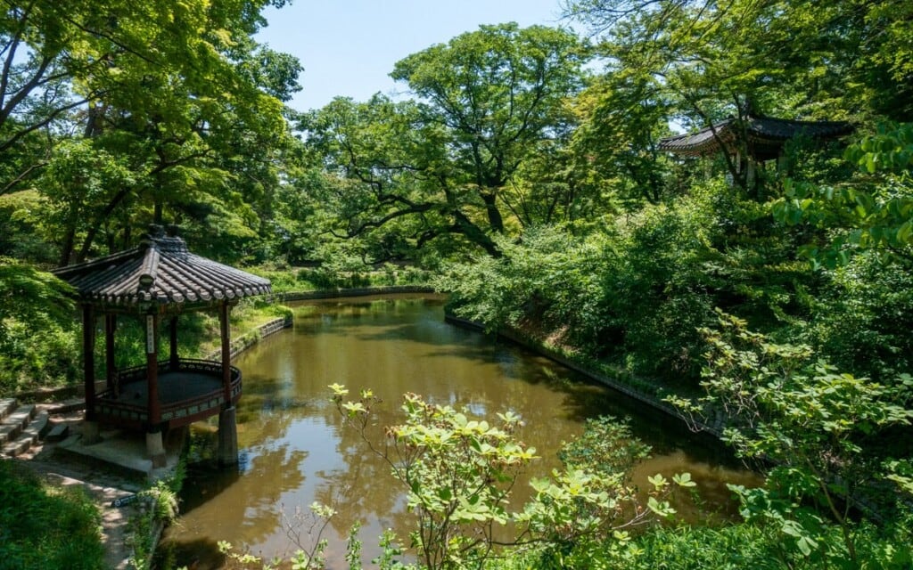 Huwon Secret Garden